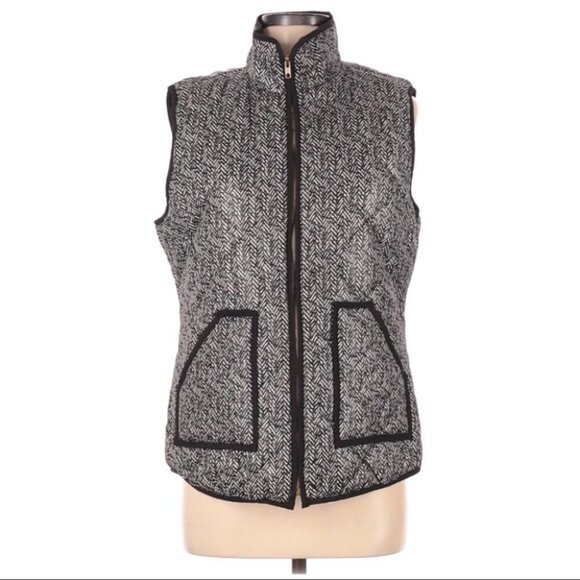 DEE ELLE Lightweight Black & White Puffer Vest - Picture 2 of 7